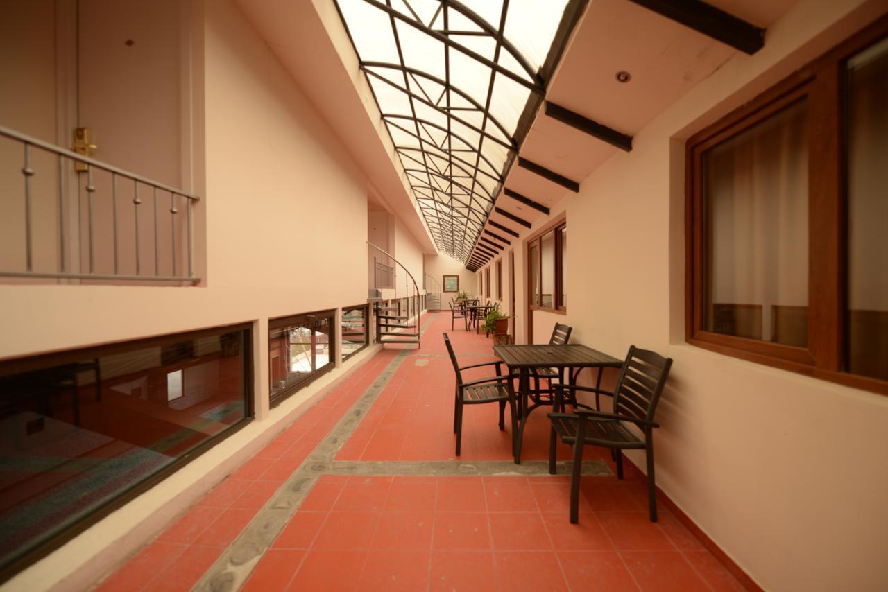 Kopala Tskneti Hotel Tsqnet'i Εξωτερικό φωτογραφία